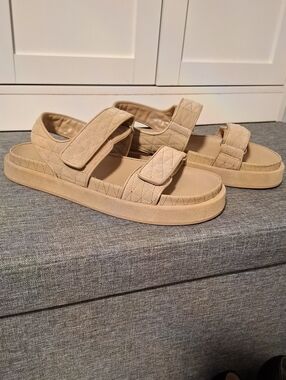Mango‎ Quilted Tan Adjustable-Strap Sandals